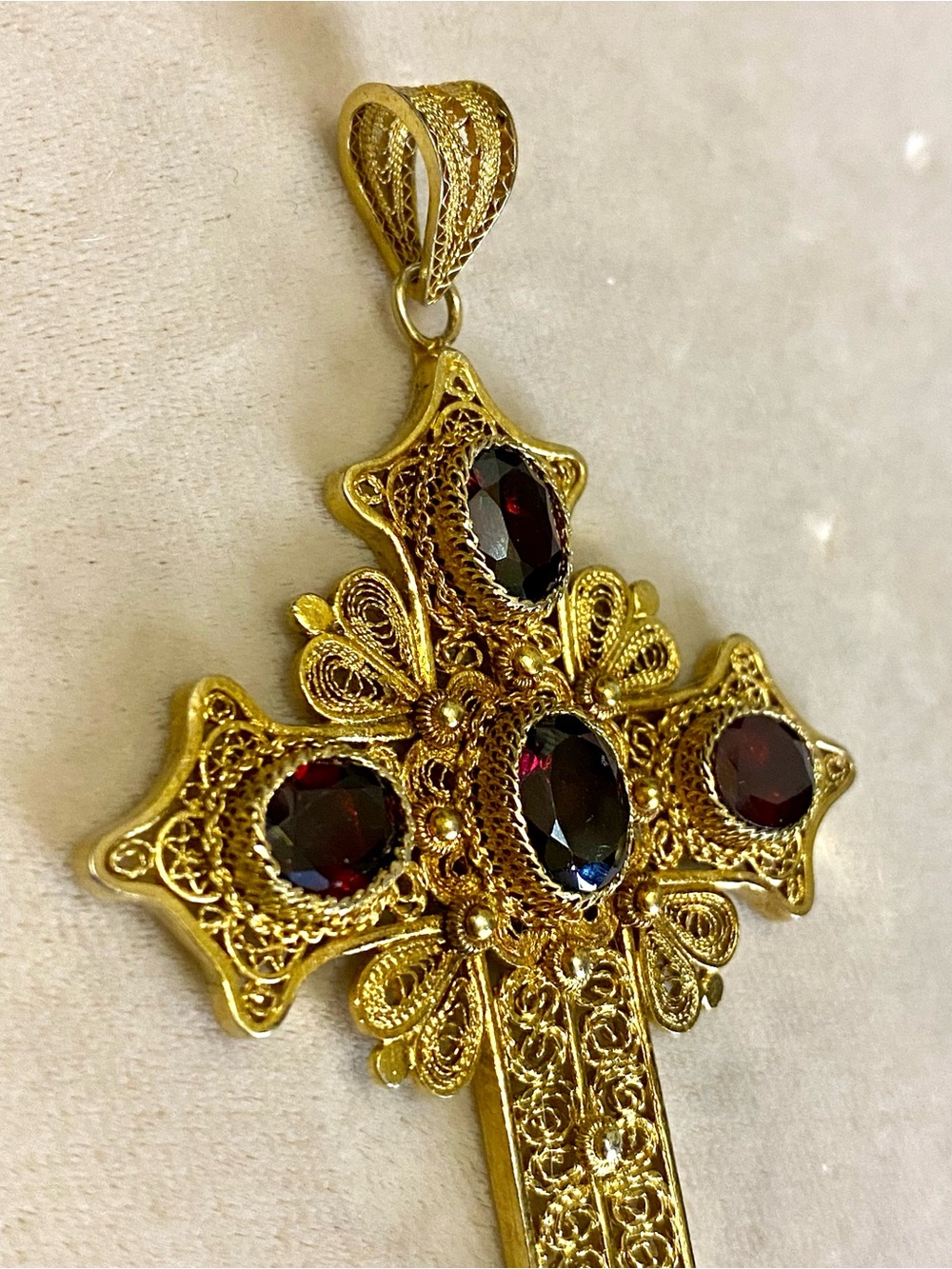 Vintage Gilt Sterling Silver Red Garnet Large Cross Pendant 925 - Picture 3 of 15